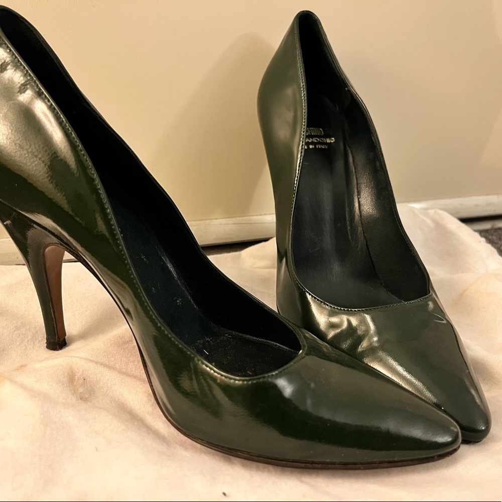 Moschino cheap and chic forest green pumps size 37 4inch heel
